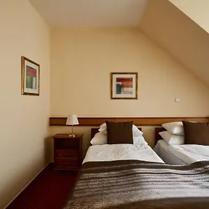 Fleur De Lis Hotell